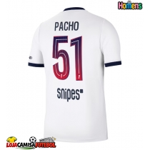 Camisa de Futebol Paris Saint-Germain Willian Pacho #51 Equipamento Secundário 2026-27 Manga Curta